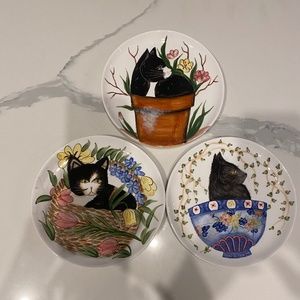 set of 3 cat plates
